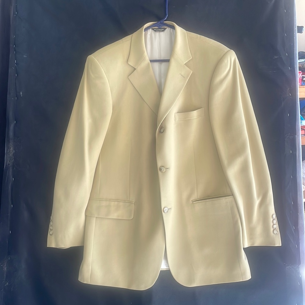 Vintage Bill Blass Pure Silk Blazer!  Size 40 R